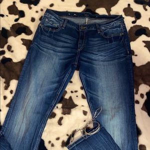 Like new Size 30 women’s Miss Me Jeans